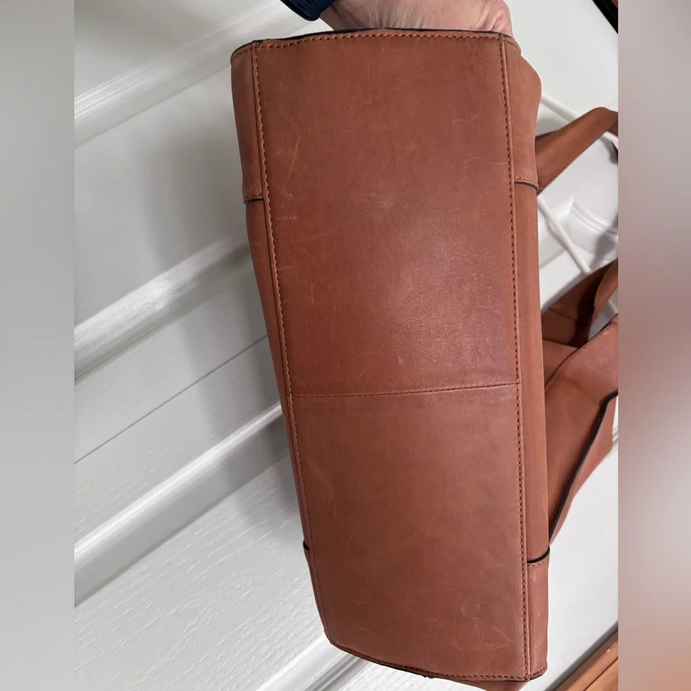Marta Ponti Tan Leather Tote - Picture 5 of 12